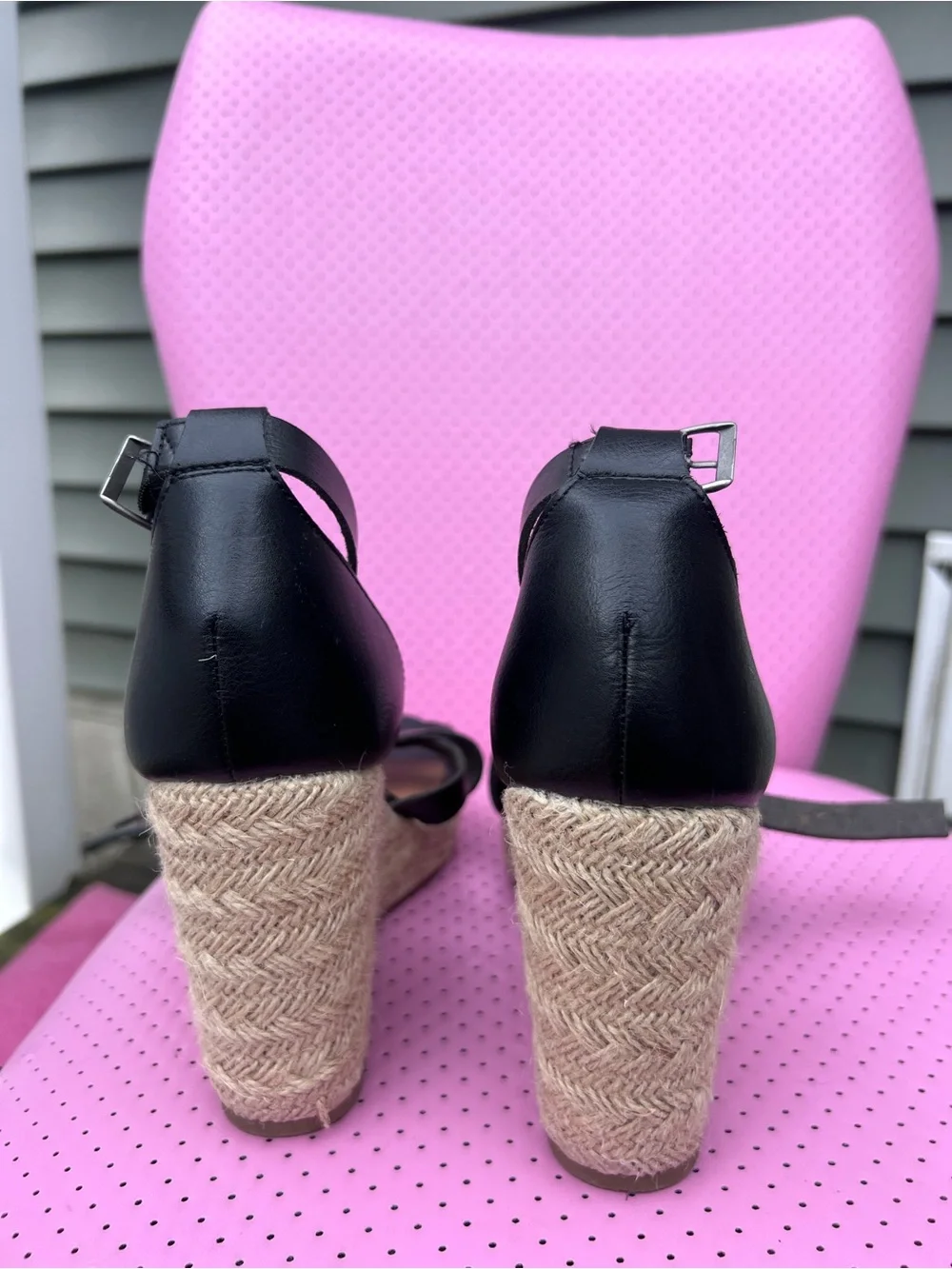 Time and Tru Black Memory Foam Espadrille Wedge Sandals Size 10